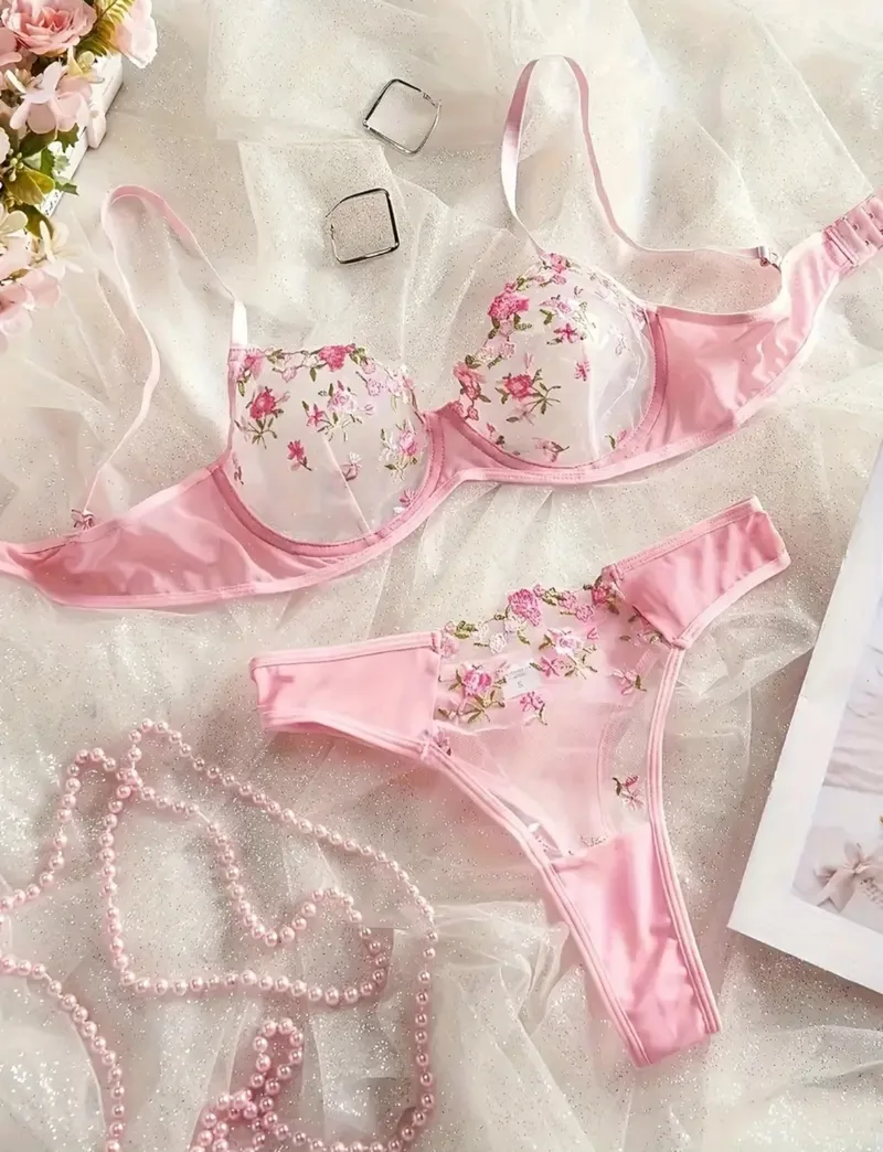 Set lencería rosa